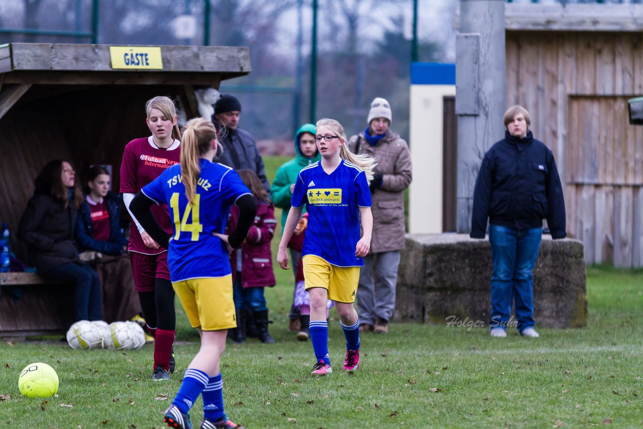 Bild 117 - B-Juniorinnen TSV Gnutz o.W. - SV Henstedt Ulzburg II : Ergebnis: ca. 5:0